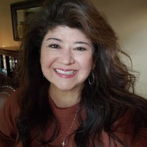 Meet your Posher, Liz